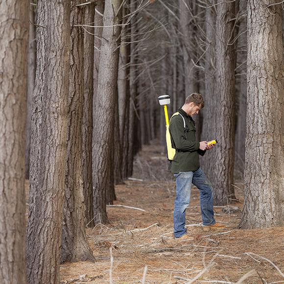 Trimble R2 GNSS Receiver