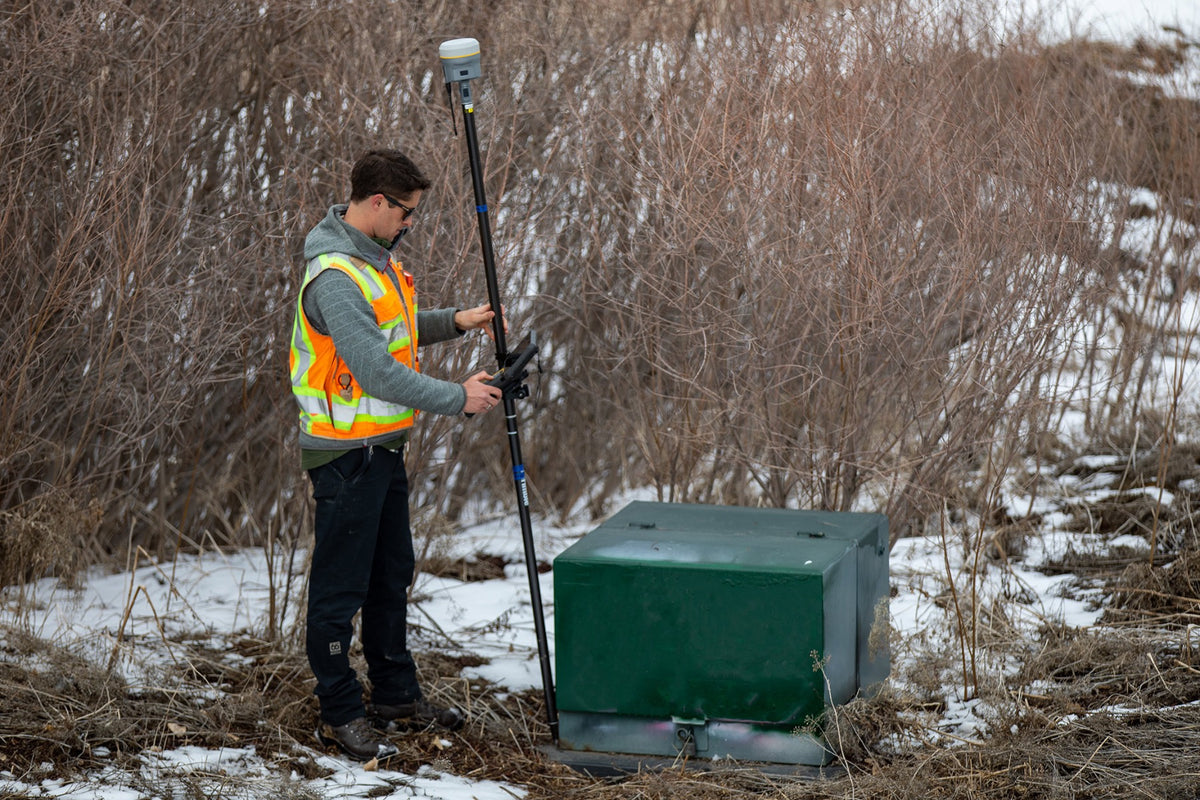 Trimble R12i GNSS