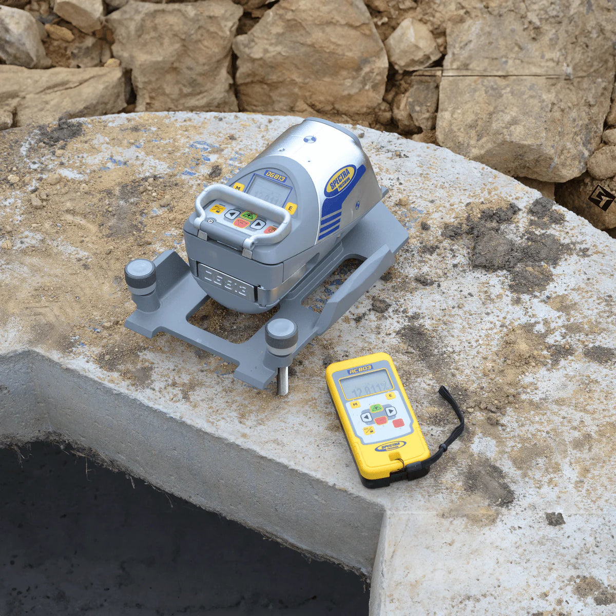 DG-813 Pipe Laser