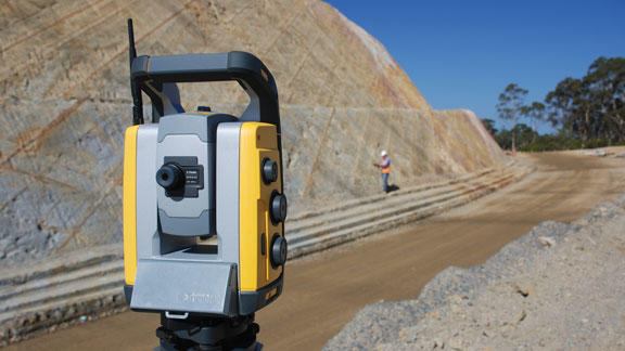 Trimble SPS930 1" Robotic Total Station