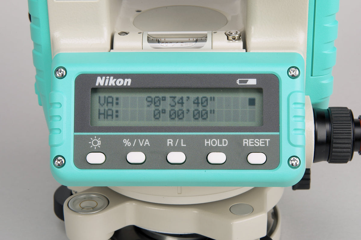 Nikon NE-101 Digital Theodolite